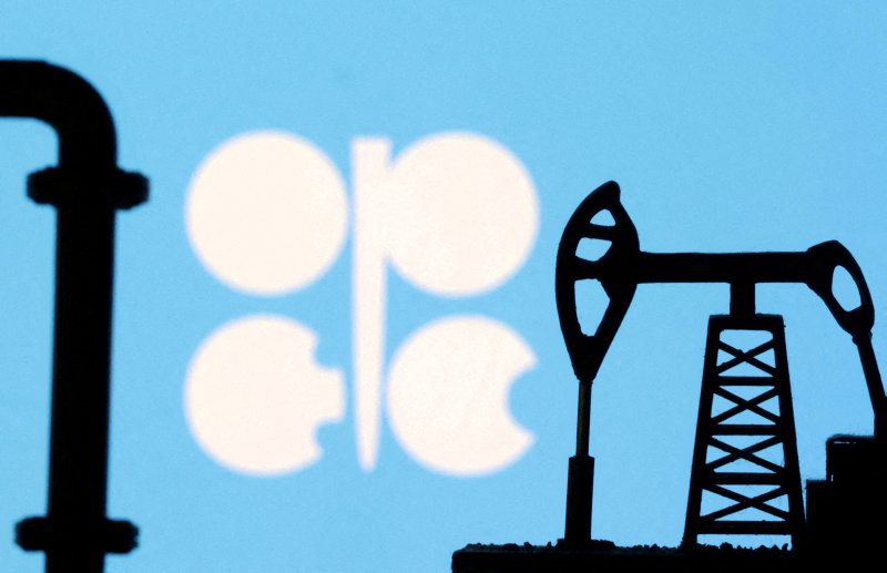 석유수출국기구(OPEC) 플러스(+)가 오는 5일(현지시간) 대신 3일로 각료회의 시기를 앞당기고, 증산 속도를 높일 수 있다는 전망이 나오면서 사이다카지노 유가가 2일 큰 폭으로 하락했다. 브렌트는 1주일 동안 8%, WTI는 7% 넘게 급락했다. 로이터 연합
