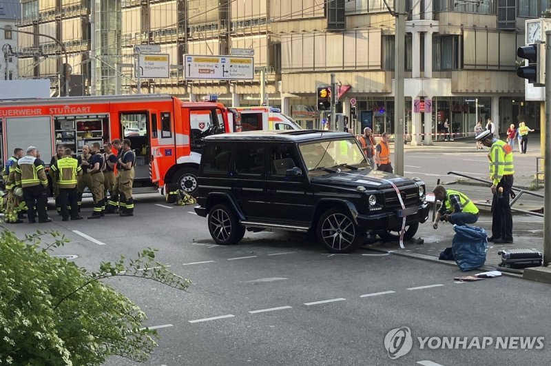 독일 슈투트가르트 차량돌진 사고 현장 (출처=연합뉴스)