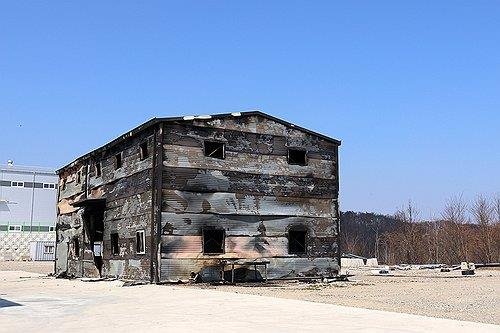 영덕 산불에 탄 창고 (출처=연합뉴스)