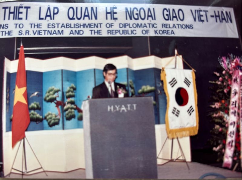적국에서 동반자로...'한국&middot;베트남 수교 주역' 지한파 외교관의 회고 [人사이드 아세안]