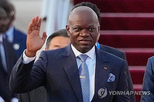 브리스 올리귀 응게마 가봉 대통령 (출처=연합뉴스)