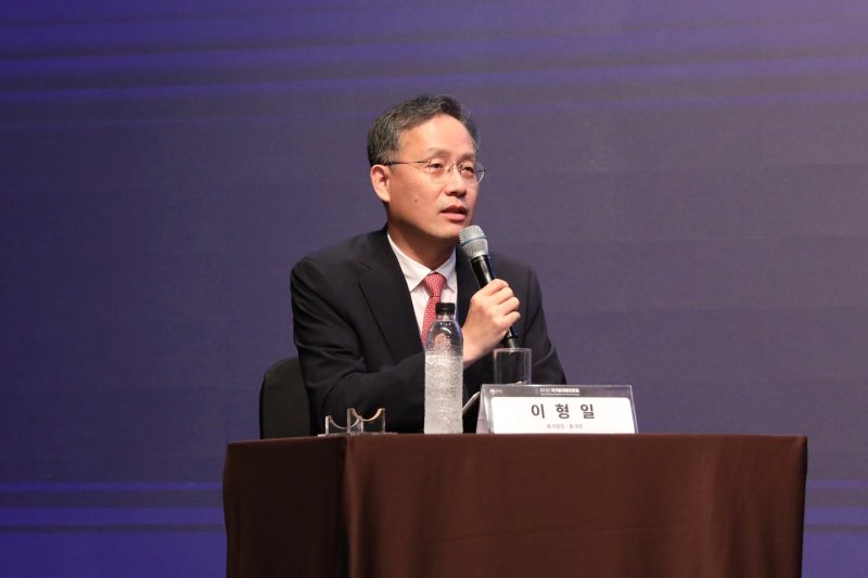 [서울=뉴시스] 사진은 이형일 통계청장이 지난해 9월 6일 제13회 국가통계발전포럼 전체토론에서 발언하고 있는 모습. (사진=통계청 제공) 2024.09.06. photo@newsis.com