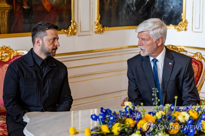 우크라-체코 정상 (출처=연합뉴스)