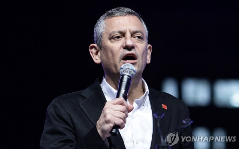 외즈귀르 외젤 CHP 대표 (출처=연합뉴스)