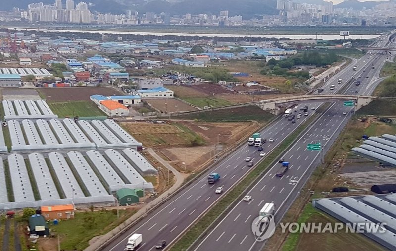 훔친 오토바이로 무면허 고속도로 질주한 20대