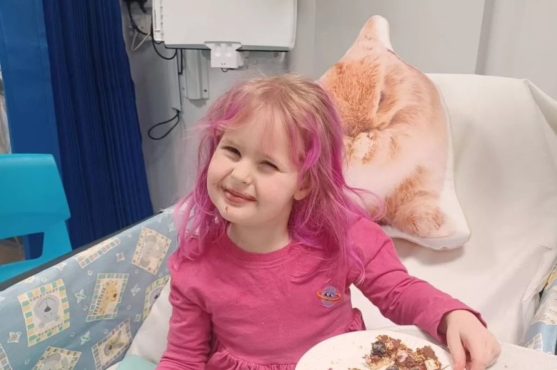 [뉴시스] 희귀 뇌종양을 앓고 있는 다섯 살 소녀 로지 하살. (사진=PA Real Life) *재판매 및 DB 금지