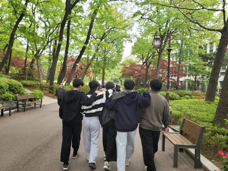 어린이날을 맞아 나들이 나온 영락보린원 원생들 (출처=연합뉴스)