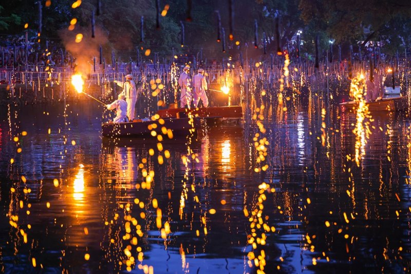 [함안=뉴시스]제31회 경남 함안 낙화놀이.2024.05.15.(사진=함안군 제공) photo@newsis.com *재판매 및 DB 금지