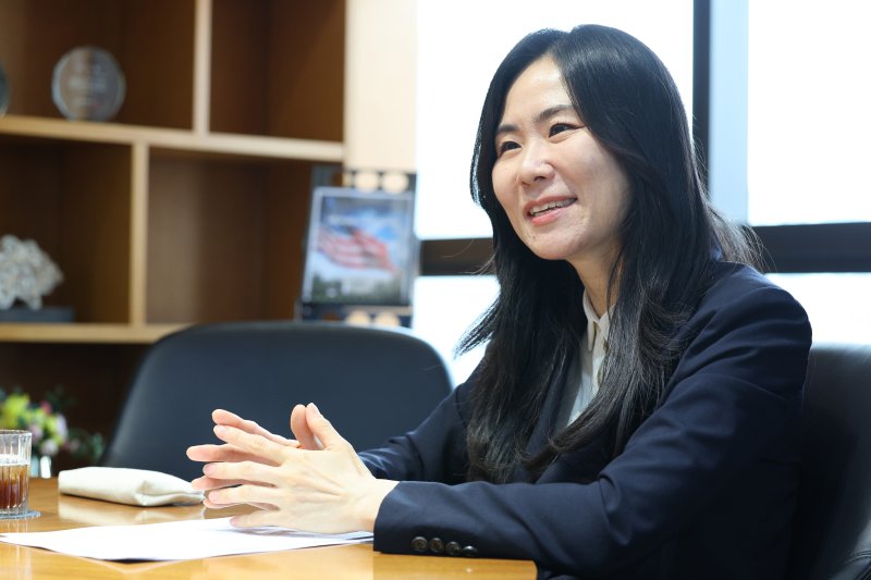 정유리 법무법인 대륙아주 변호사가 2일 오후 서울 강남구 대륙아주에서 뉴스1과 인터뷰를 하고 있다 2025.5.2/뉴스1 ⓒ News1 신웅수 기자