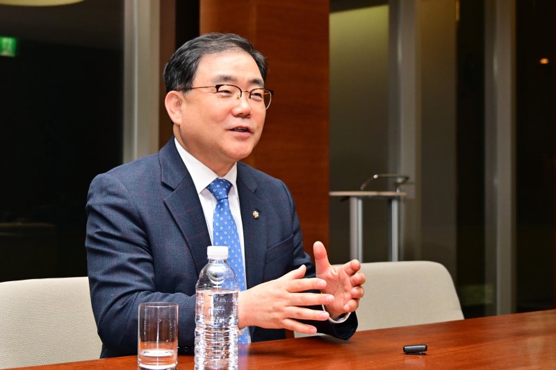 [창원=뉴시스] 차용현 기자 = 허성무 더불어민주당 의원. 2024.11.29. con@newsis.com