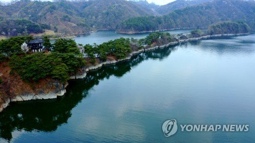 옥천의 대표 여행지 '부소담악' (출처=연합뉴스)