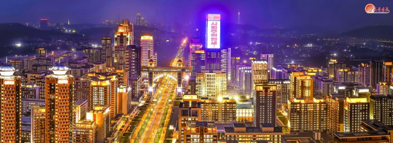 (평양 노동신문=뉴스1) = 북한 노동당 기관지 노동신문은 6일 "우리 평양이 환희로운 새집들이 계절을 또다시 맞이했다"라면서 주민들의 평양 화성지구 3단계 1만 세대 살림집(주택) 입사 소식을 전했다. [국내에서만 사용가능. 재배포 금지. DB 금지. For Use Only in the Republic of Korea. Redistribution Prohibited] rodongphoto@news1.kr
