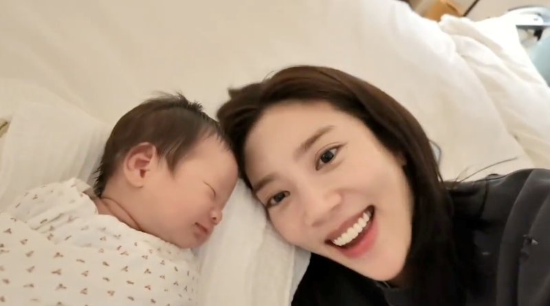 손담비, 딸 출산 과정 공개 "해이 처음 보고 눈물…작고 소중해"