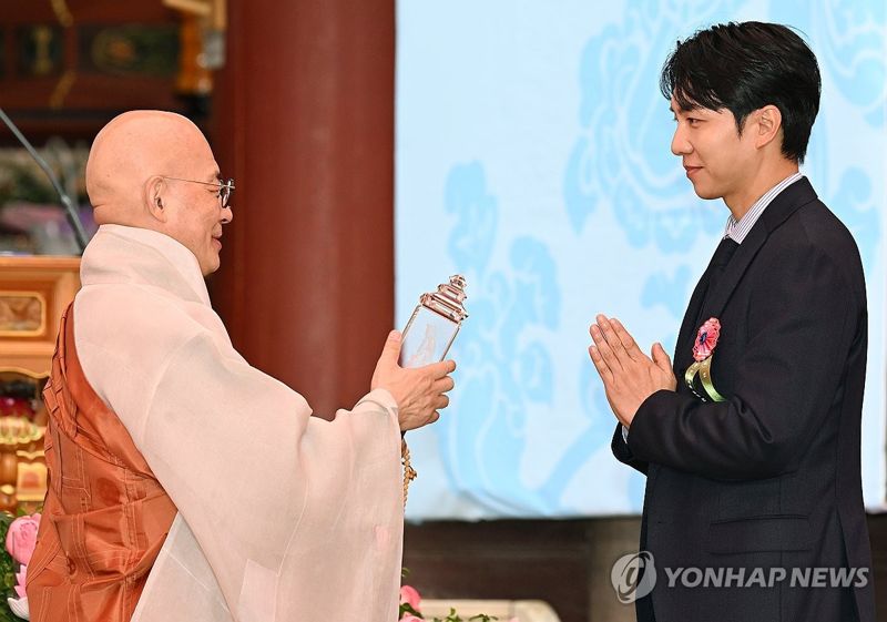 처가 위해 불교 개종하더니... 이승기, 부처님오신날 깜짝 소식
