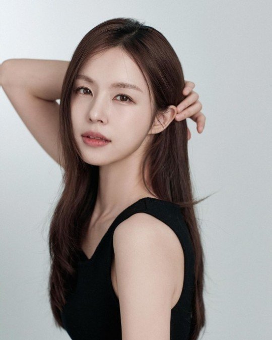 '두산家 며느리' 조수애, 남편과 해외 데이트…근황 공개