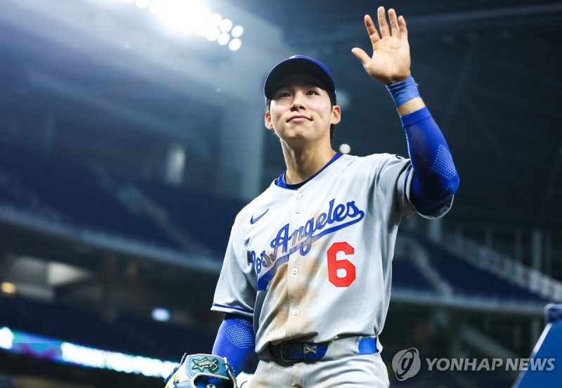 첫 선발 경기 마친 김혜성 (출처=연합뉴스)