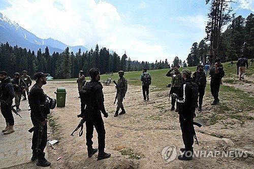 카슈미르 총기테러 발생 현장 (출처=연합뉴스)