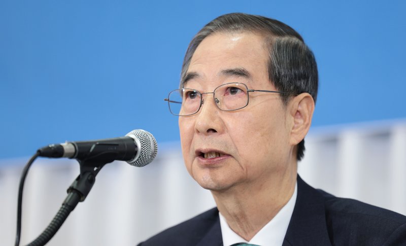 한덕수 무소속 대통령선거 예비후보가 6일 서울 중구 코리아나호텔에서 열린 관훈토론회에서 기조연설을 하고 있다. 2025.5.6/뉴스1 ⓒ News1 국회사진취재단