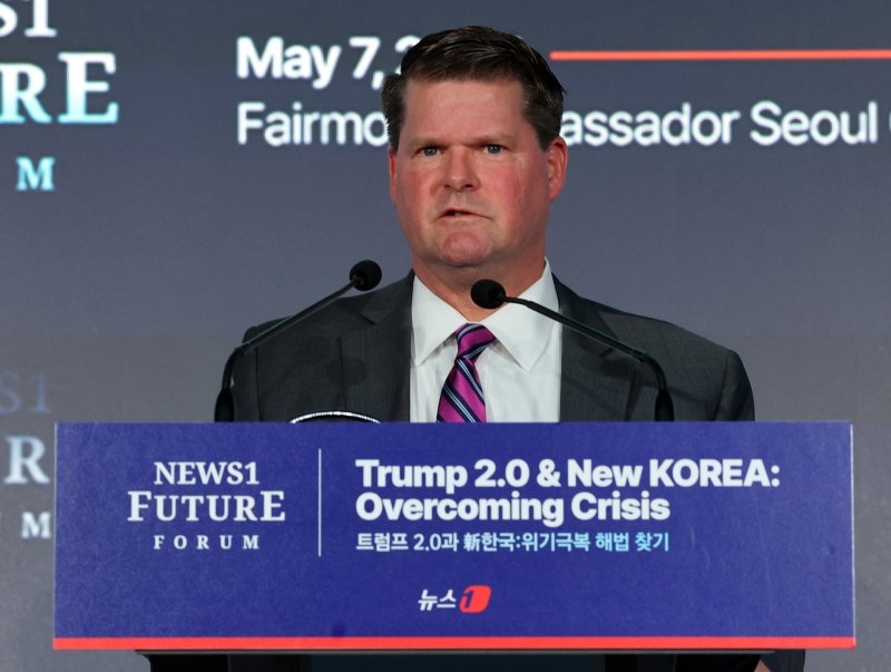 랜달 슈라이버 전 미국 국방부 동아시아·태평양 담당 차관보가 7일 서울 여의도 페어몬트 호텔에서 열린 뉴스1 미래포럼에서 기조연설을 하고 있다. ‘트럼프 2.0과 新한국:위기 극복 해법 찾기’를 주제로 열린 이번 포럼은 뉴스1 주최로 열렸다. 2025.5.7/뉴스1 ⓒ News1 박세연 기자