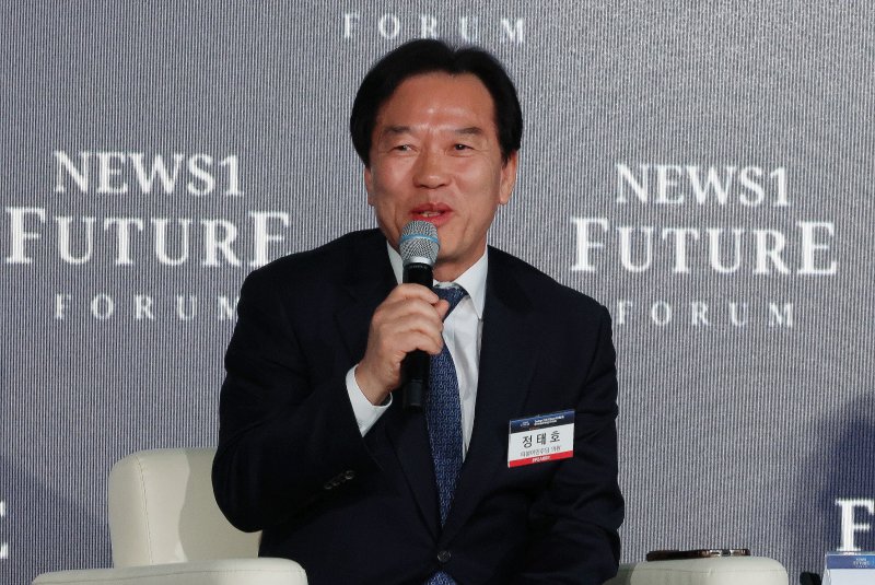 정태호 더불어민주당 의원이 7일 서울 여의도 페어몬트 호텔에서 열린 뉴스1 미래포럼에서 ‘대선 앞둔 극한 대립의 한국 정치, 회생방안’을 주제로 열린 토론에서 발언하고 있다. ‘트럼프 2.0과 新한국:위기 극복 해법 찾기’를 주제로 열린 이번 포럼은 뉴스1 주최로 열렸다. 2025.5.7/뉴스1 ⓒ News1 박세연 기자