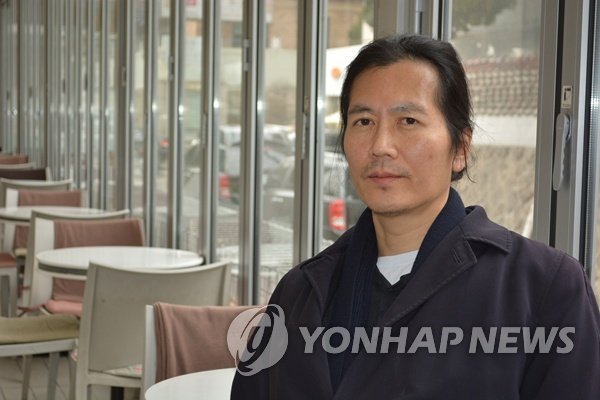 '투명사회' 번역 출간한 재독 철학자 한병철 (출처=연합뉴스)