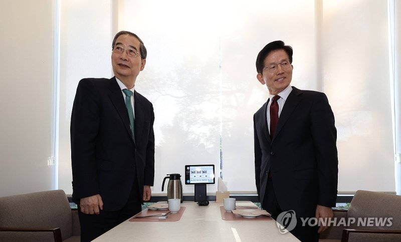 김문수-한덕수 대선 단일화 위한 회동 (출처=연합뉴스)