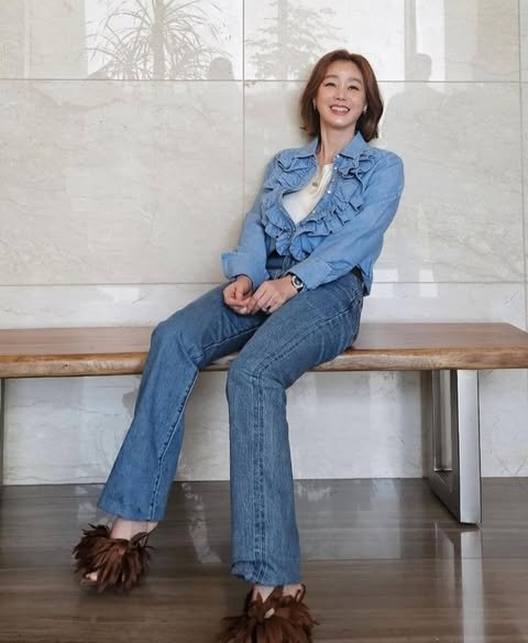 김성령, 58세 맞아? 놀라운 동안 미모…마네킹 몸매