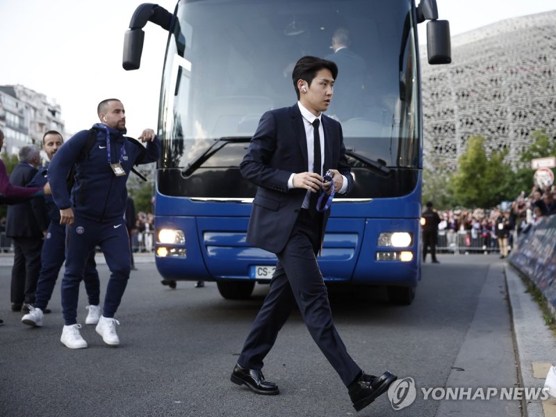 경기장에 도착한 PSG 이강인. (출처=연합뉴스)