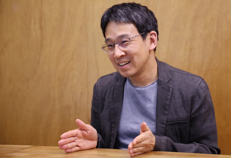 김주진 기후솔루션 대표는 "석탄발전소를 수출하려고 수출입은행이나 무역보험공사가 어마어마하게 지원해 줬는데 지금 전 세계가 석탄발전소를 퇴출하려고 노력하고 있다"고 말했다. 2025.5.2/뉴스1 ⓒ News1 김명섭 기자