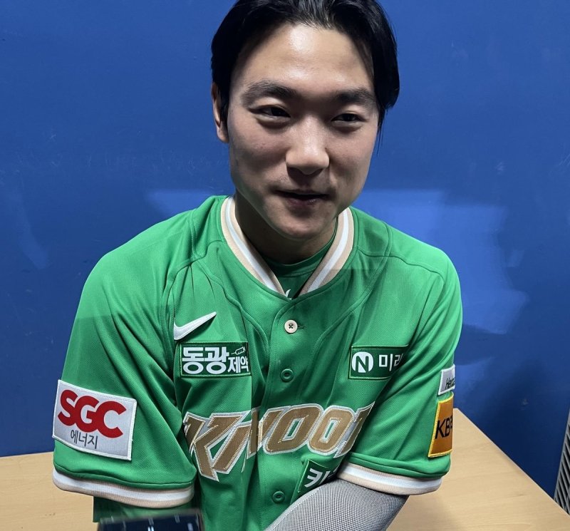 개인 통산 2호 만루 홈런을 친 키움 김태진 (출처=연합뉴스)