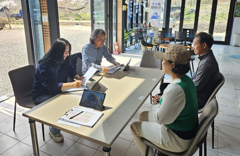 전남도는 순천대 산학협력단에서 위탁 운영하는 전남농촌융복합산업지원센터를 통해 '2025년 제2차 농촌융복합산업 신규 인증 신청'을 받는다고 8일 밝혔다.전남도 제공