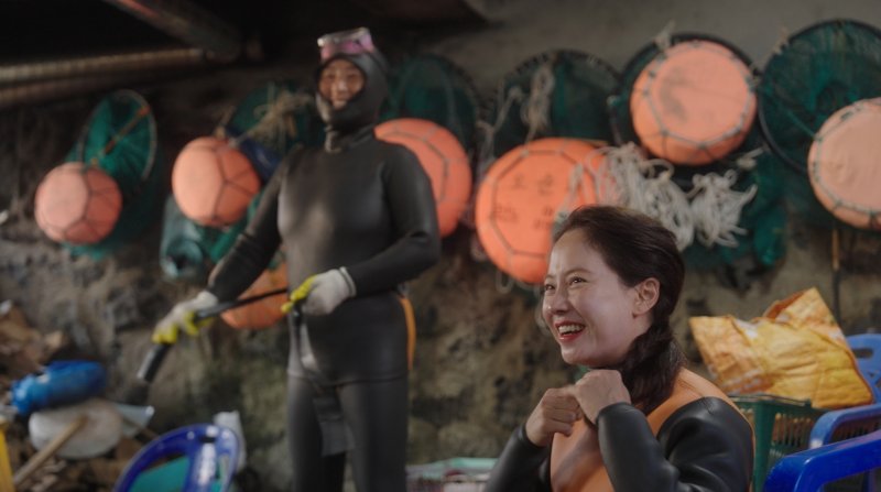 "인생서 가장 열심히 한 순간"…송지효, 해녀 도전 '딥 다이브 코리아'