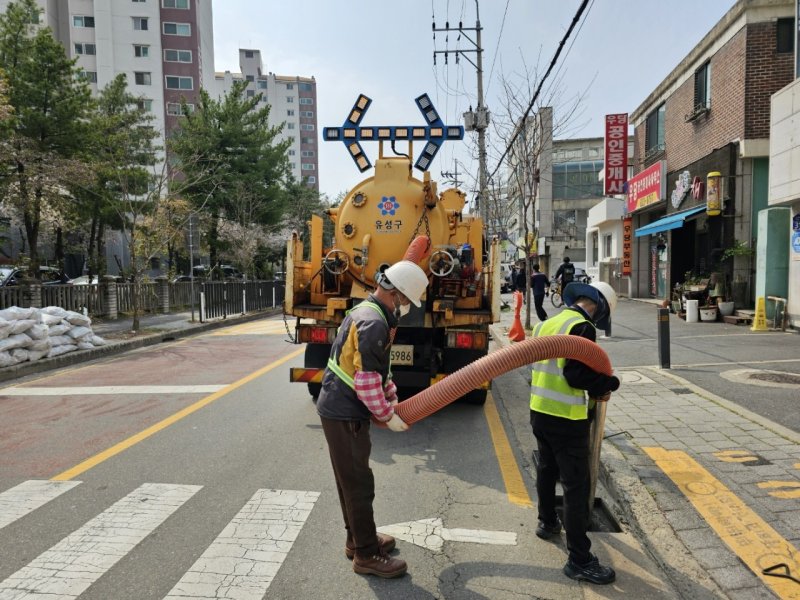 집중호우 대비 하수관로 정비모습.(유성구 제공. 재판매 및 DB 금지)/뉴스1