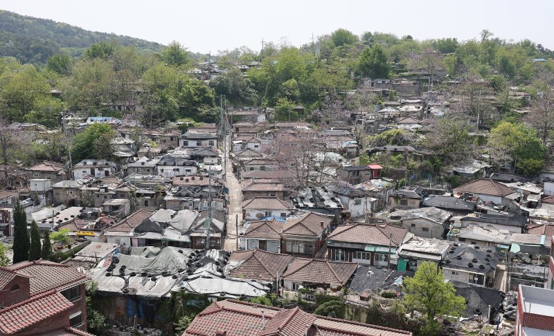 서울 마지막 달동네인 노원구 중계본동 '백사마을'이 철거된다. 사진은 8일 오전 서울 노원구 백사마을의 모습. 2025.5.8/뉴스1 ⓒ News1 김성진 기자