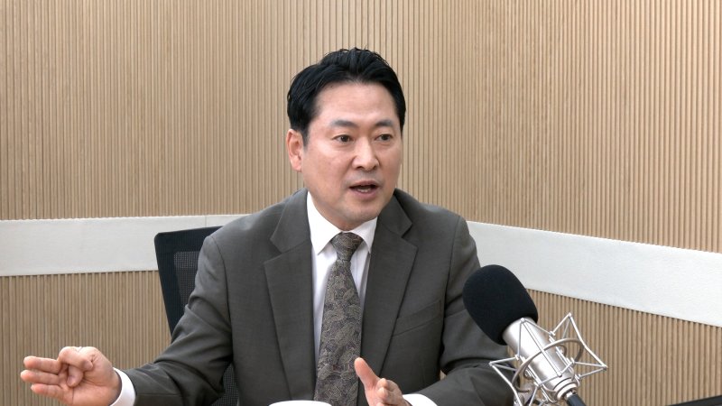 장동혁 국민의힘 의원이 8일 뉴스1TV '팩트앤뷰'에 출연해 질문에 답하고 있다.
