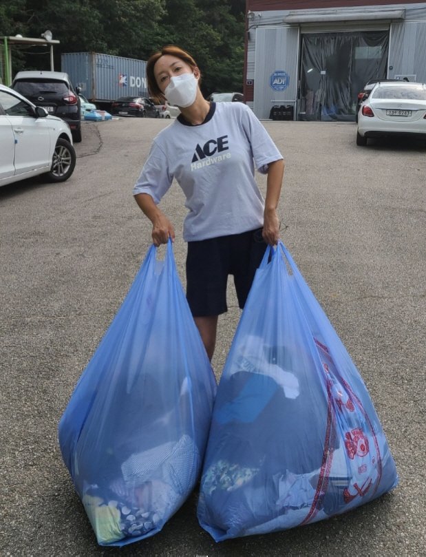 '사업 대박' 슈, 동대문 옷 장사 고백 "10시간씩 돌아다녀"
