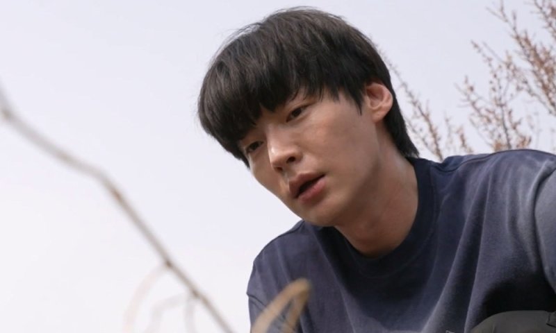 "패션 근육"…'나혼자산다' 안재현, 삽질 한번에 종이인형처럼 휘청