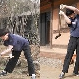 ″패션 근육″…′나혼자산다′ 안재현, 삽질 한번에 종이인형처럼 휘청
