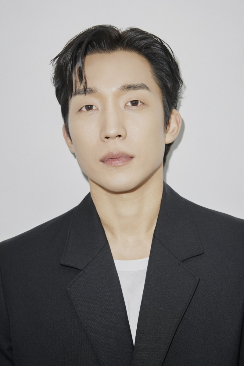 이상이, 초록뱀엔터테인먼트와 계약…이선희와 한솥밥