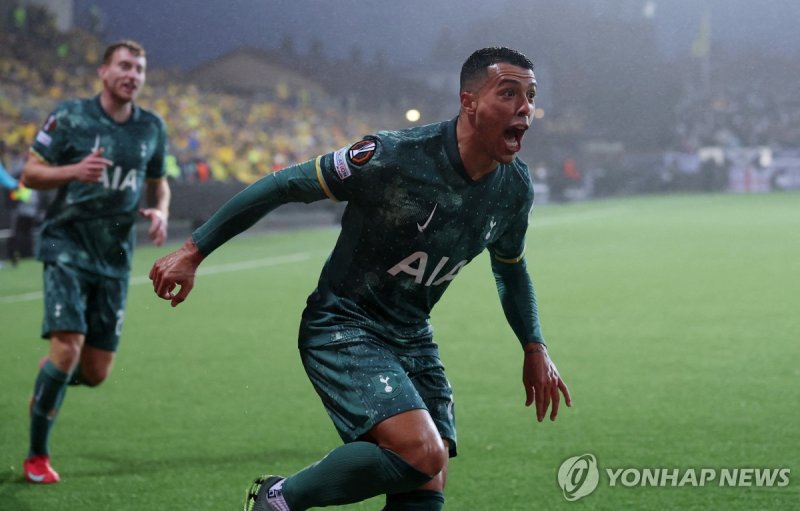 추가골 넣은 포로 (출처=연합뉴스)