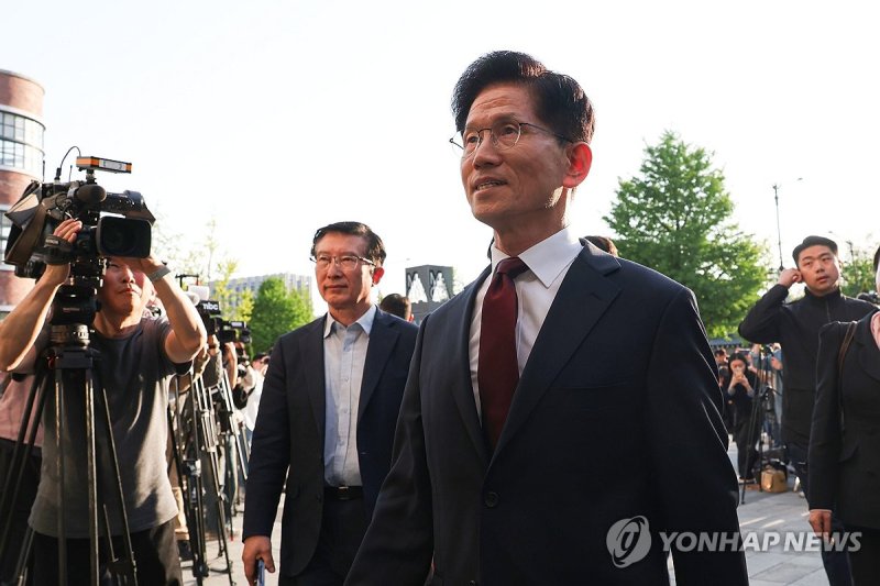 한덕수 예비후보와 단일화 회동하는 김문수 후보 (출처=연합뉴스)