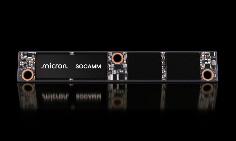[서울=뉴시스]마이크론은 18일(현지시간) 보도자료를 통해 업계 최초로 LPDDR5X 'SOCAMM'의 양산에 들어간다고 밝혔다. (사진=마이크론 제공) photo@newsis.com *재판매 및 DB 금지