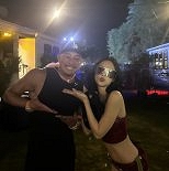 추성훈, 코첼라서 만난 제니와 투샷…아저씨의 함박 미소 [N샷]
