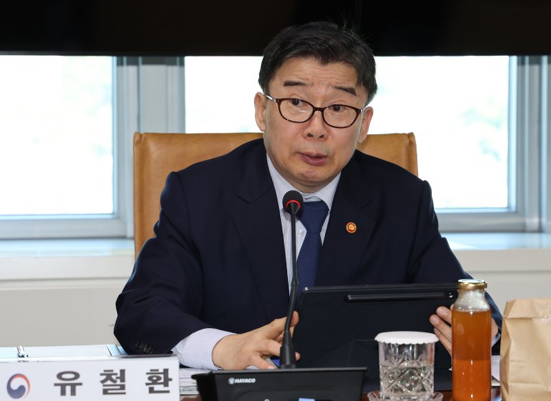 유철환 국민권익위원회 위원장. (국민권익위원회 제공. 재판매 및 DB 금지) 2025.5.7/뉴스1