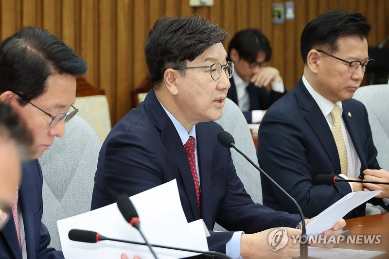 발언하는 권성동 원내대표 (출처=연합뉴스)