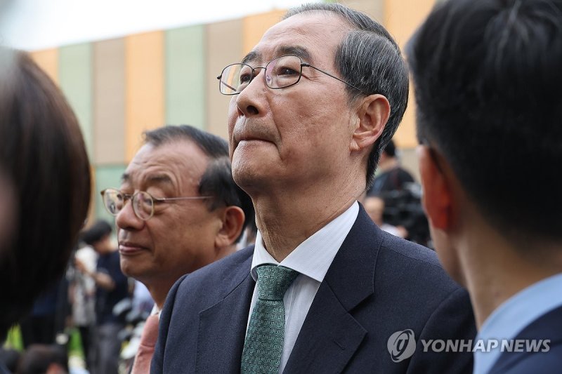 생각에 잠긴 무소속 한덕수 대선 예비후보 (출처=연합뉴스)