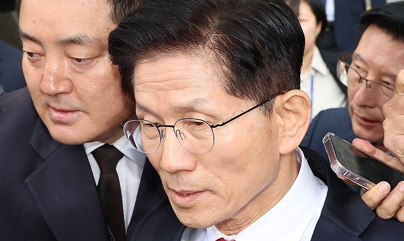 굳은 표정 김문수 후보 (출처=연합뉴스)