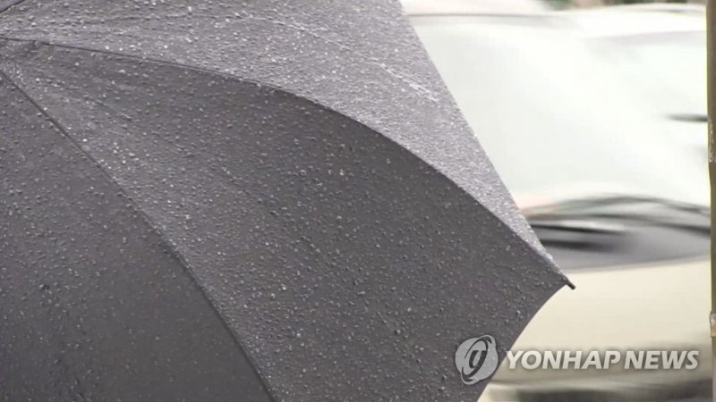 우산 빗방울 (출처=연합뉴스)