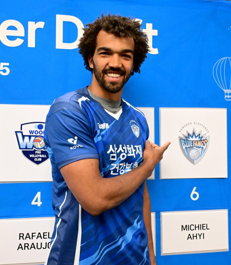 삼성화재의 지명을 받은 미힐 아히 (출처=연합뉴스)