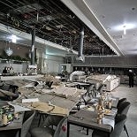 경사에 웬 날벼락…결혼식장 천장 ′와르르′ 하객 10명 부상